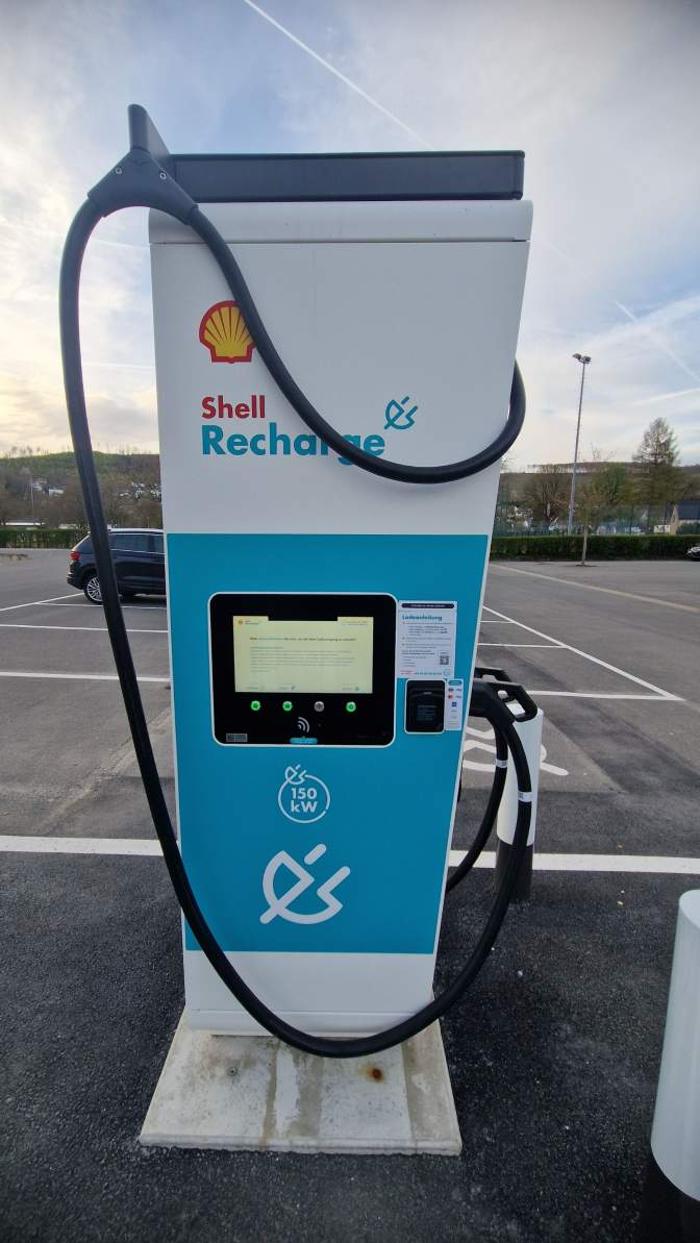 Shell Recharge Charging Station, Widayweg in Arnsberg