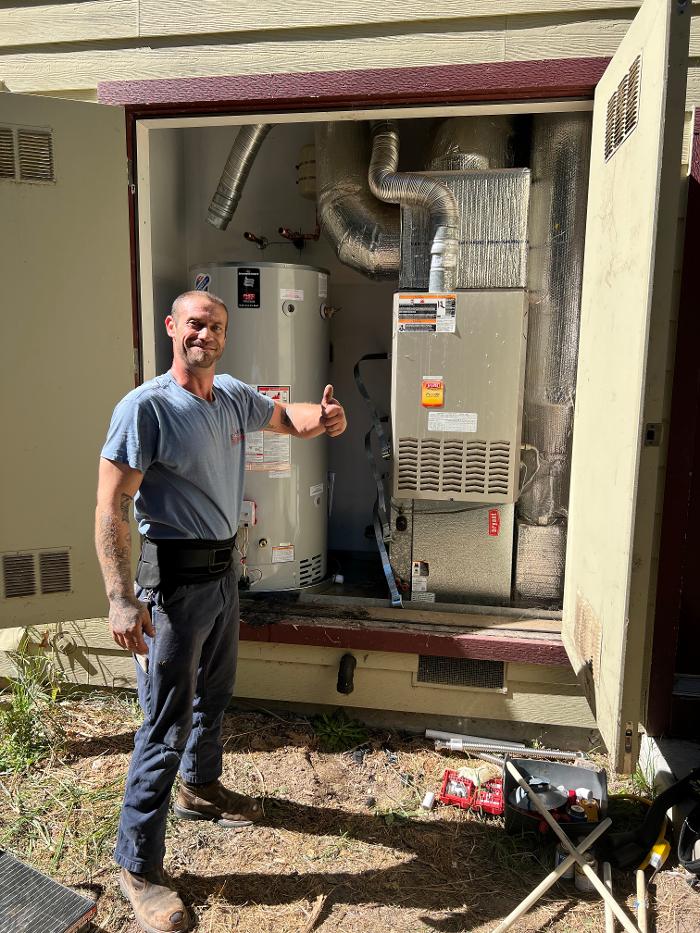 Expert Plumbing & Water Heaters, Inc. Image