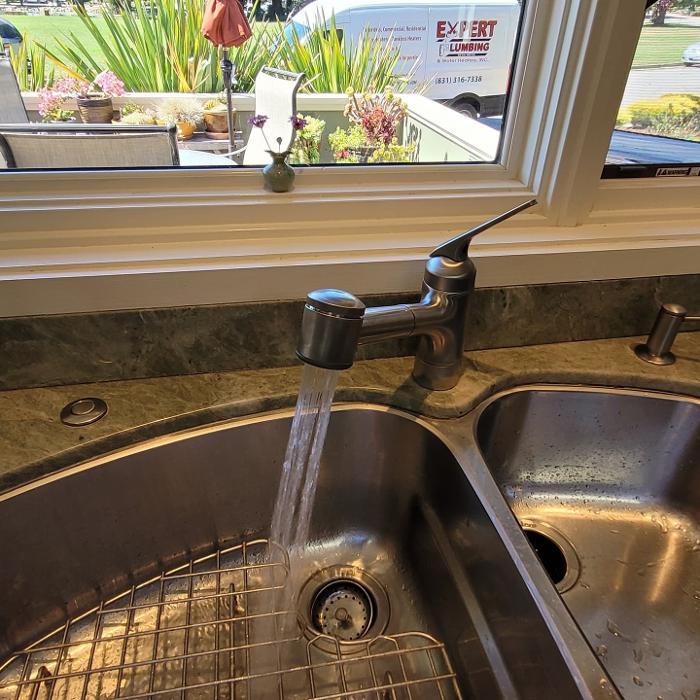 Expert Plumbing & Water Heaters, Inc. Image