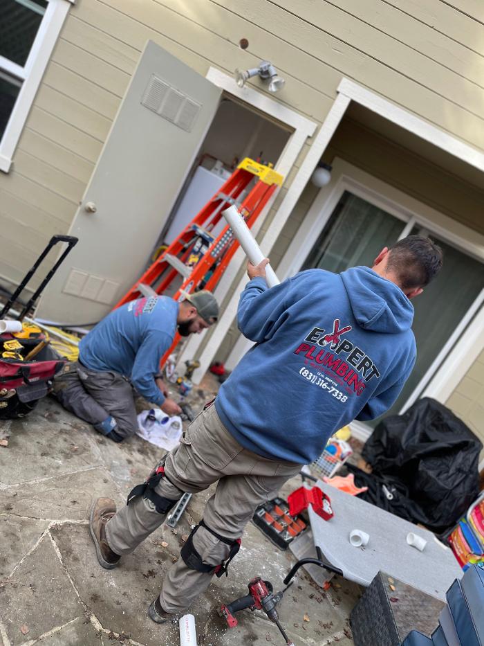 Expert Plumbing & Water Heaters, Inc. Image