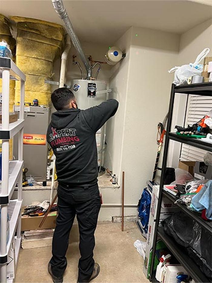 Expert Plumbing & Water Heaters, Inc. Image