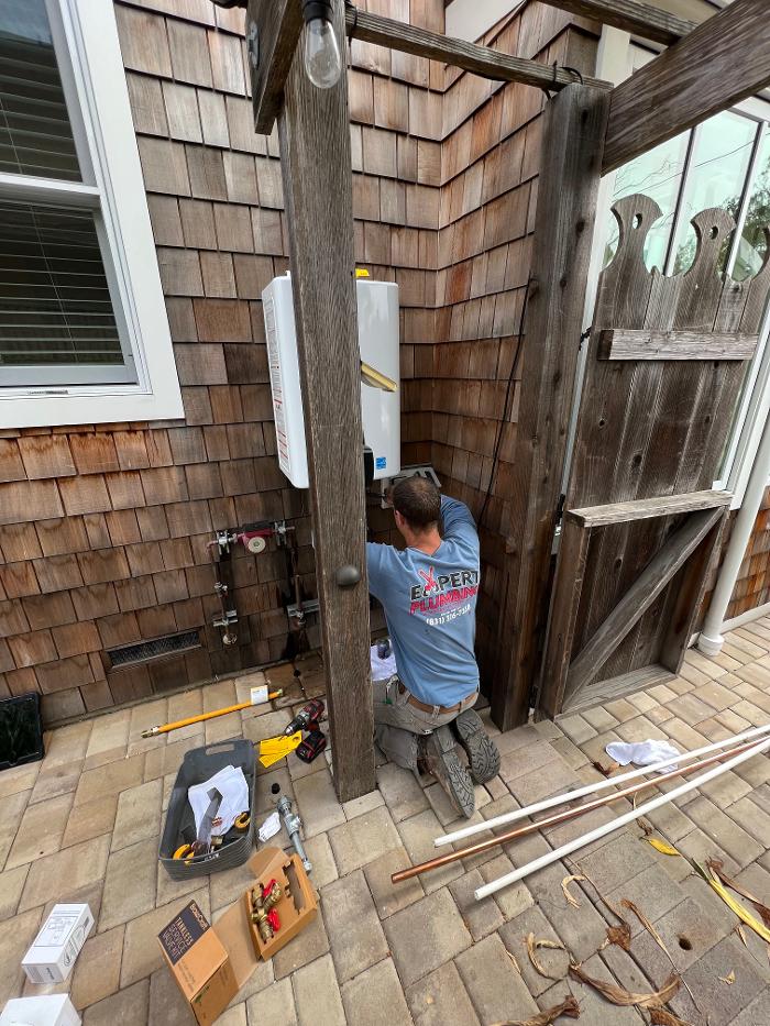 Expert Plumbing & Water Heaters, Inc. Image
