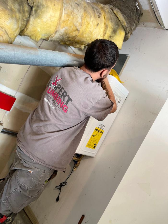 Expert Plumbing & Water Heaters, Inc. Image