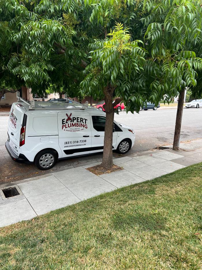 Expert Plumbing & Water Heaters, Inc. Image