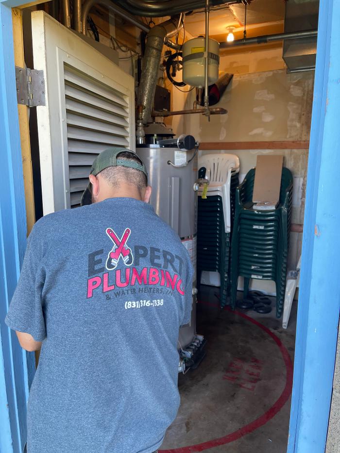 Expert Plumbing & Water Heaters, Inc. Image