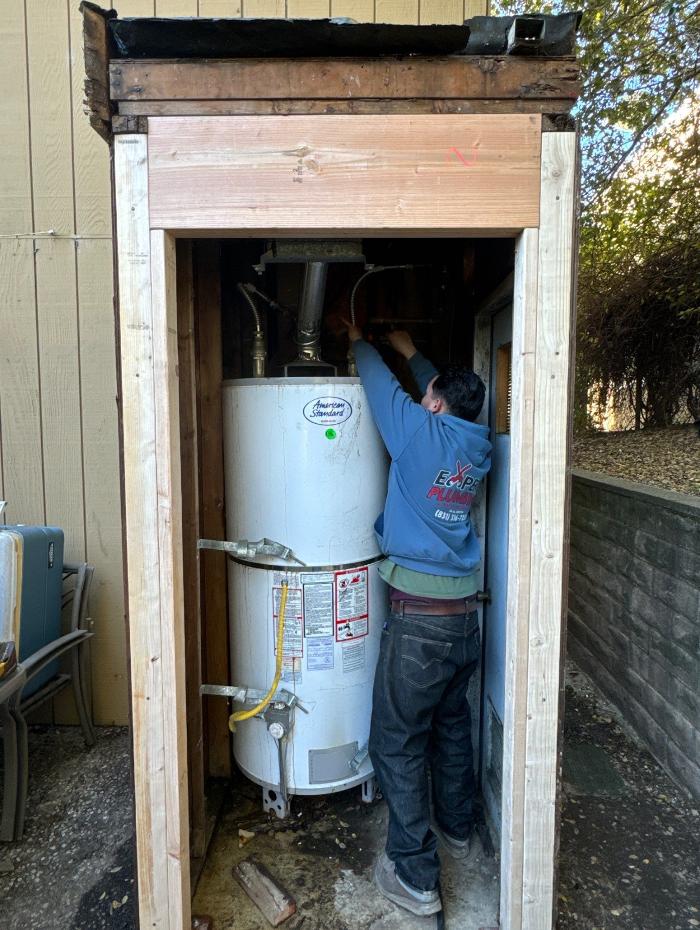 Expert Plumbing & Water Heaters, Inc. Image