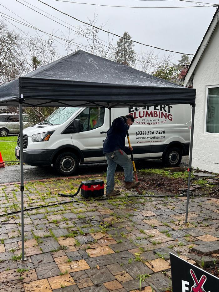 Expert Plumbing & Water Heaters, Inc. Image