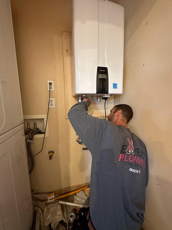 Expert Plumbing & Water Heaters, Inc. Image