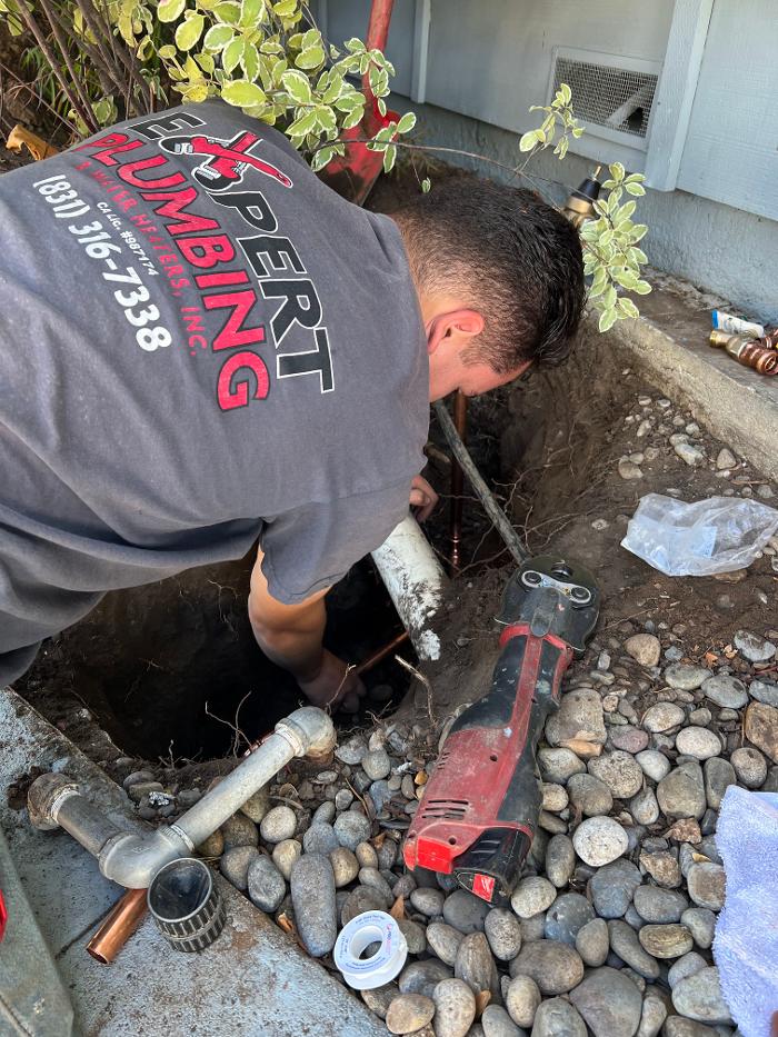 Expert Plumbing & Water Heaters, Inc. Image
