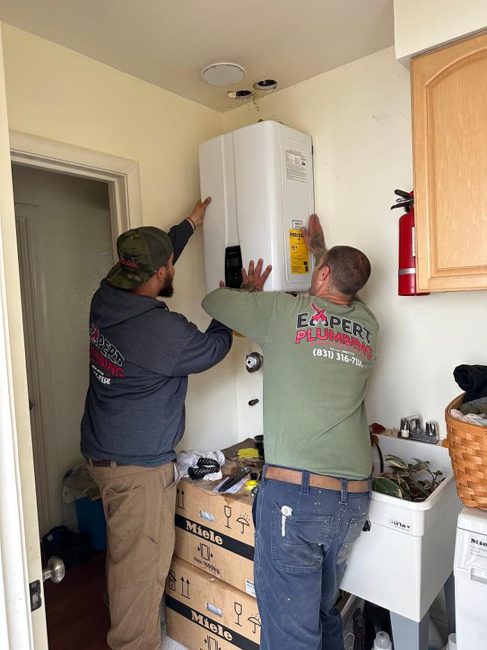 Expert Plumbing & Water Heaters, Inc. Image