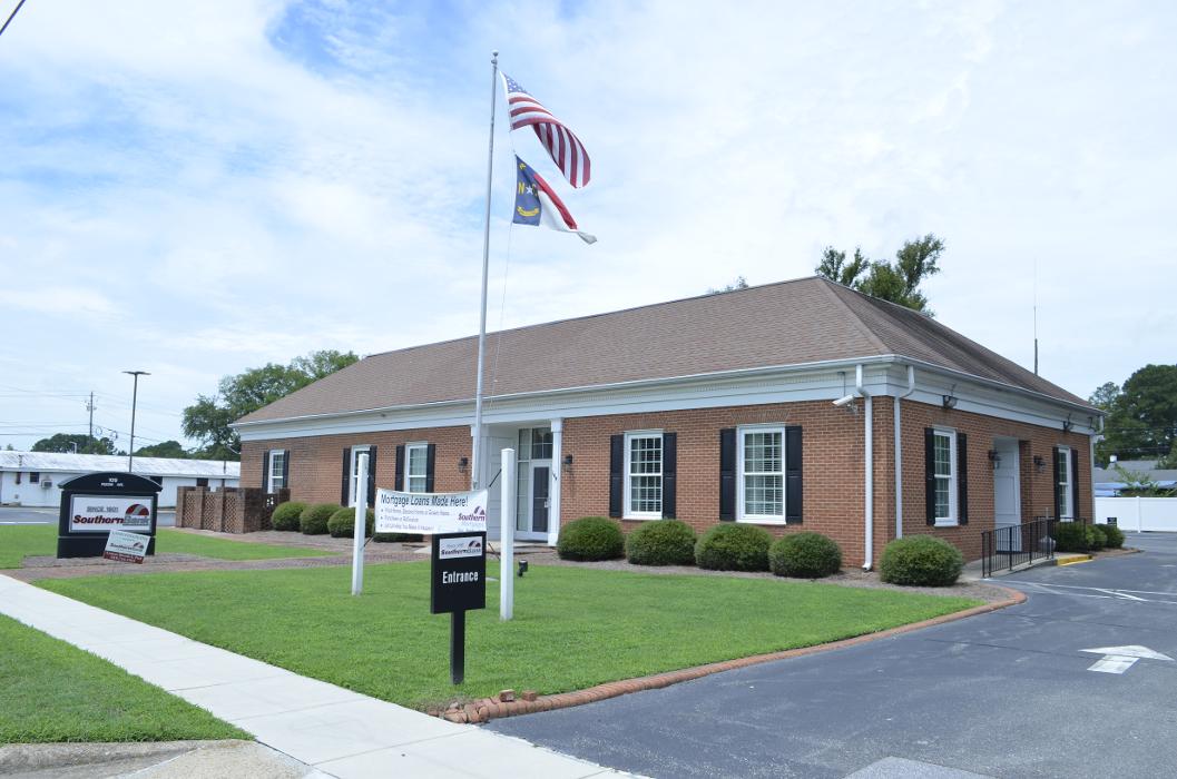 Southern Bank - Pine Level Logo