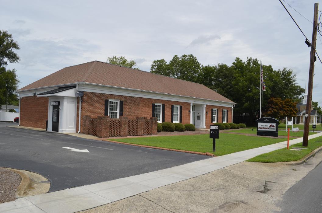 Southern Bank - Pine Level Image