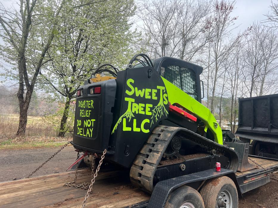 Sweet’s Tree Service LLC Image