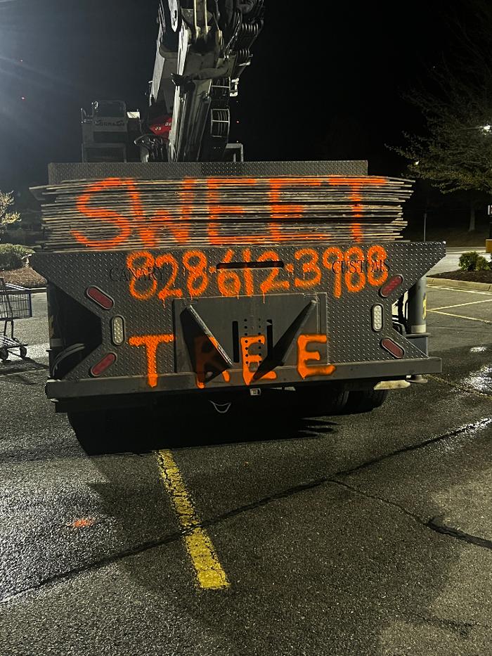 Sweet’s Tree Service LLC Image