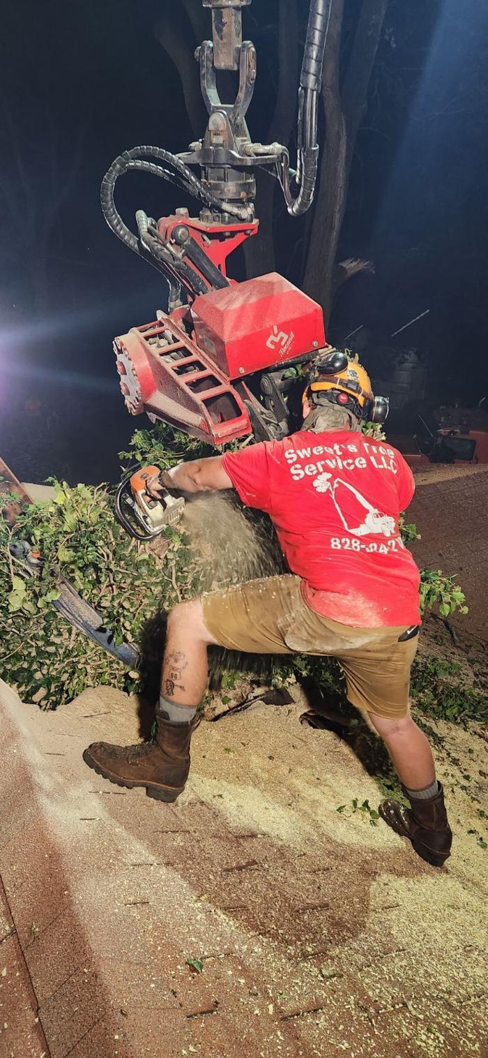 Sweet’s Tree Service LLC Image