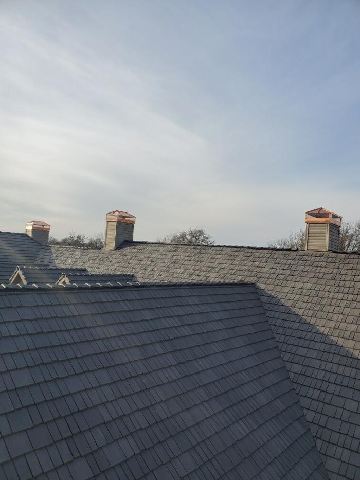 Top Hat Chimney & Roofing Image