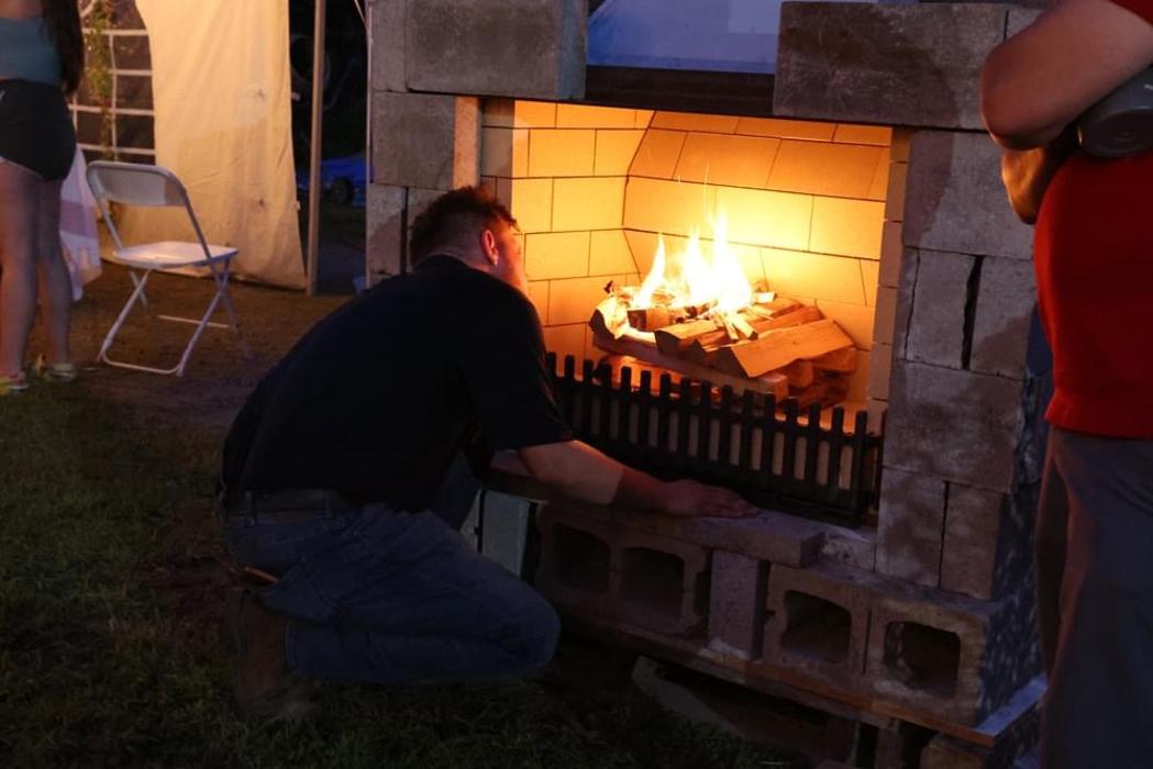 Top Hat Chimney & Roofing Image