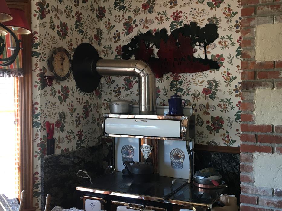 Top Hat Chimney & Roofing Image