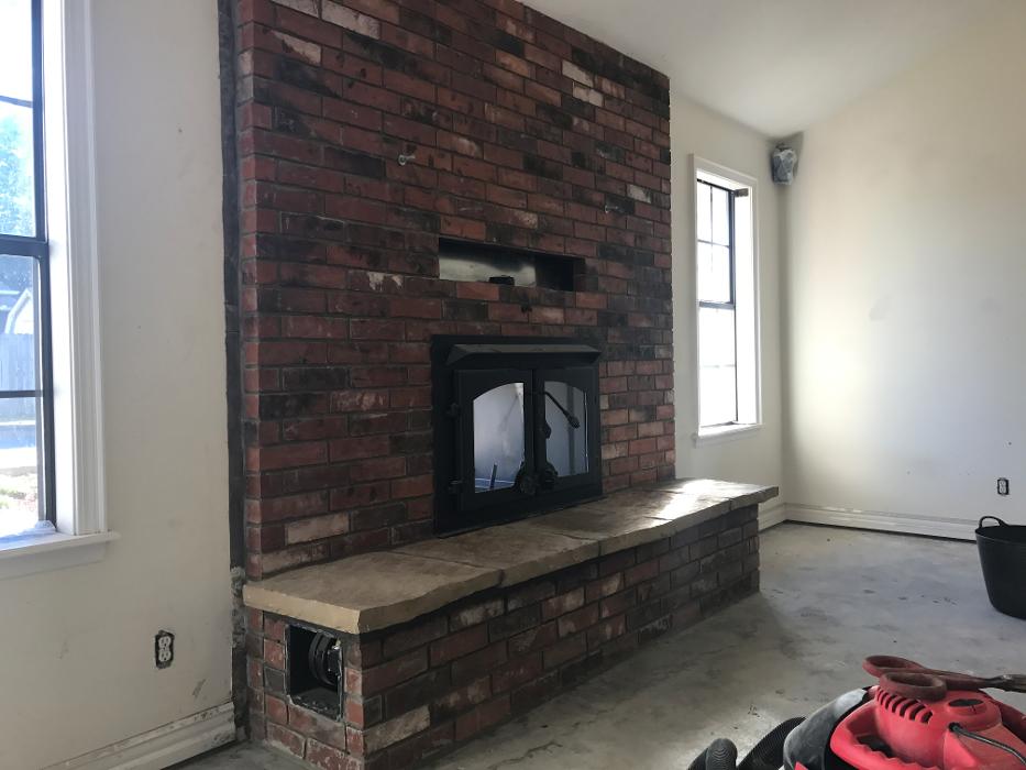 Top Hat Chimney & Roofing Image