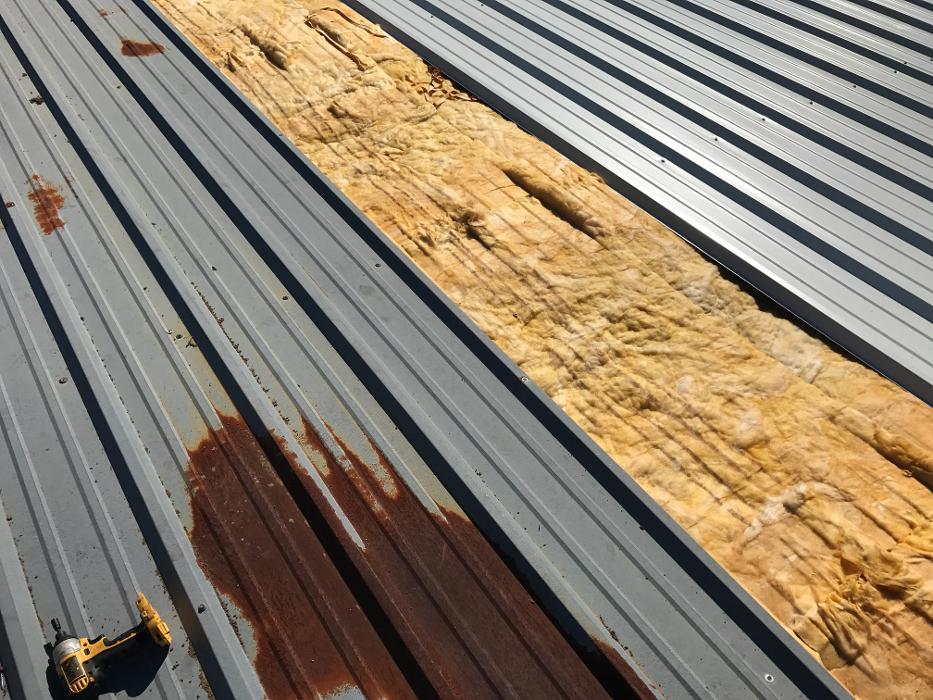 Top Hat Chimney & Roofing Image