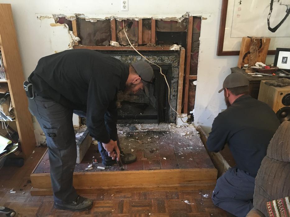 Top Hat Chimney & Roofing Image