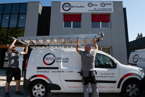 Securiplus Alarme système d'alarme et de surveillance (vente, installation)