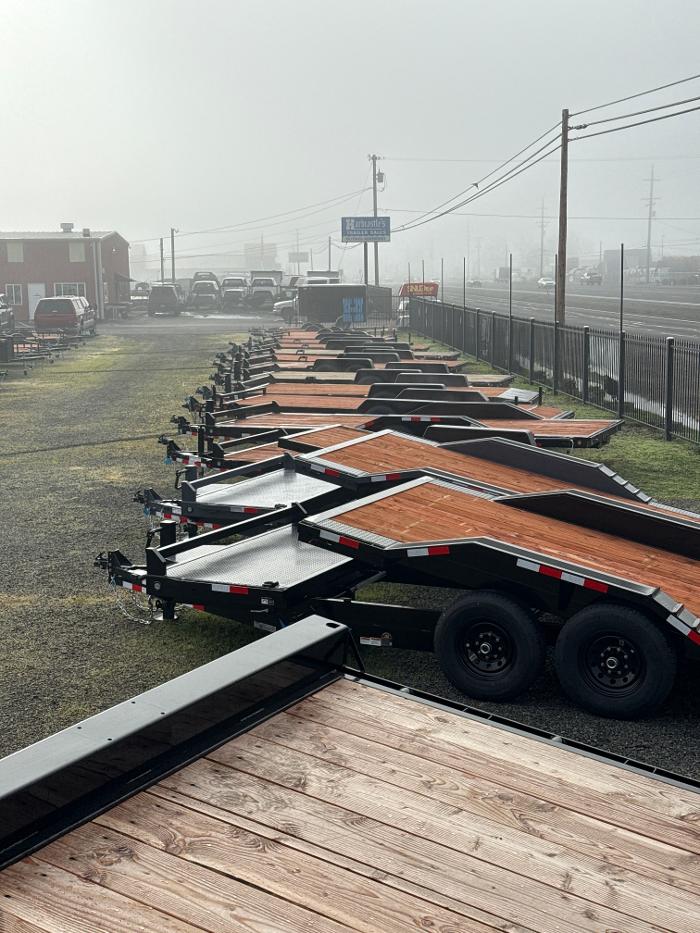 Hardcastles Trailers Image