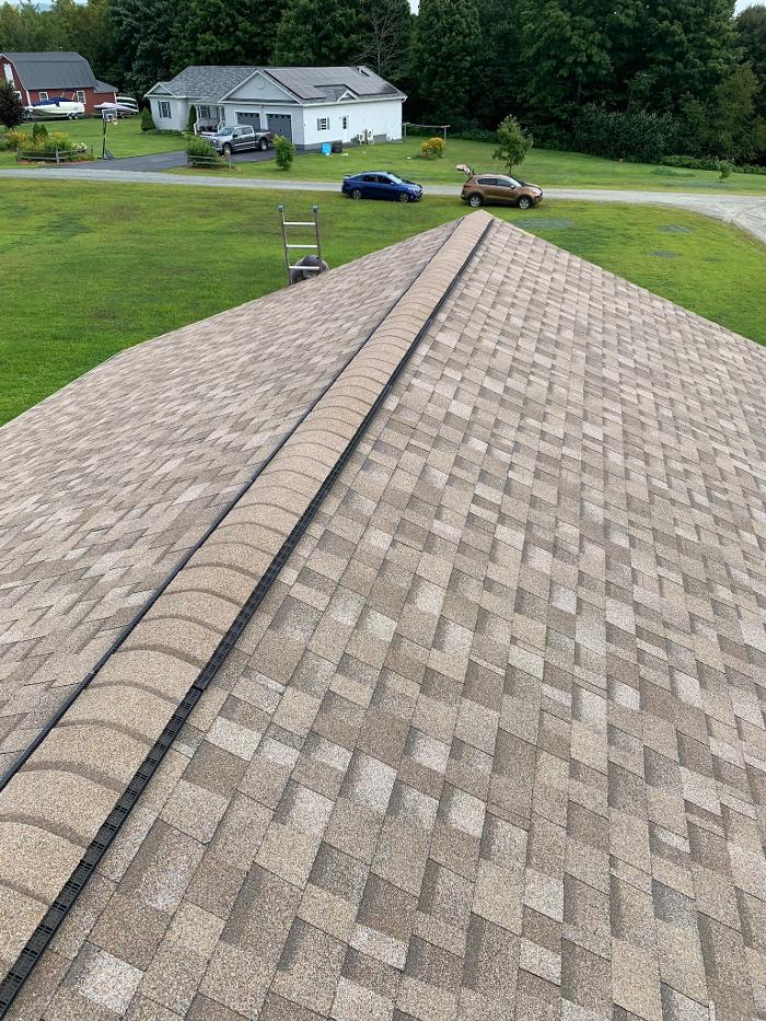 Three Mountain Roofing Image