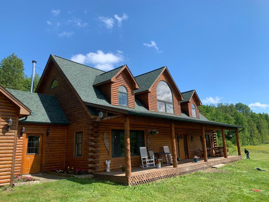 Three Mountain Roofing Image