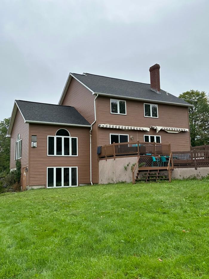 Three Mountain Roofing Image