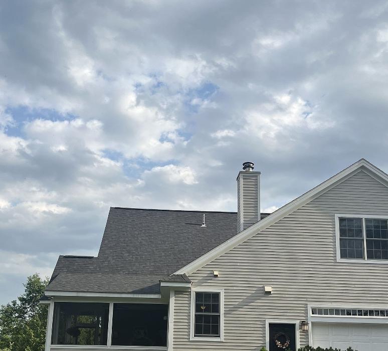 Three Mountain Roofing Image