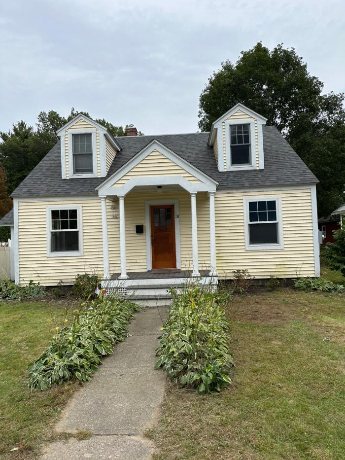 Three Mountain Roofing Image