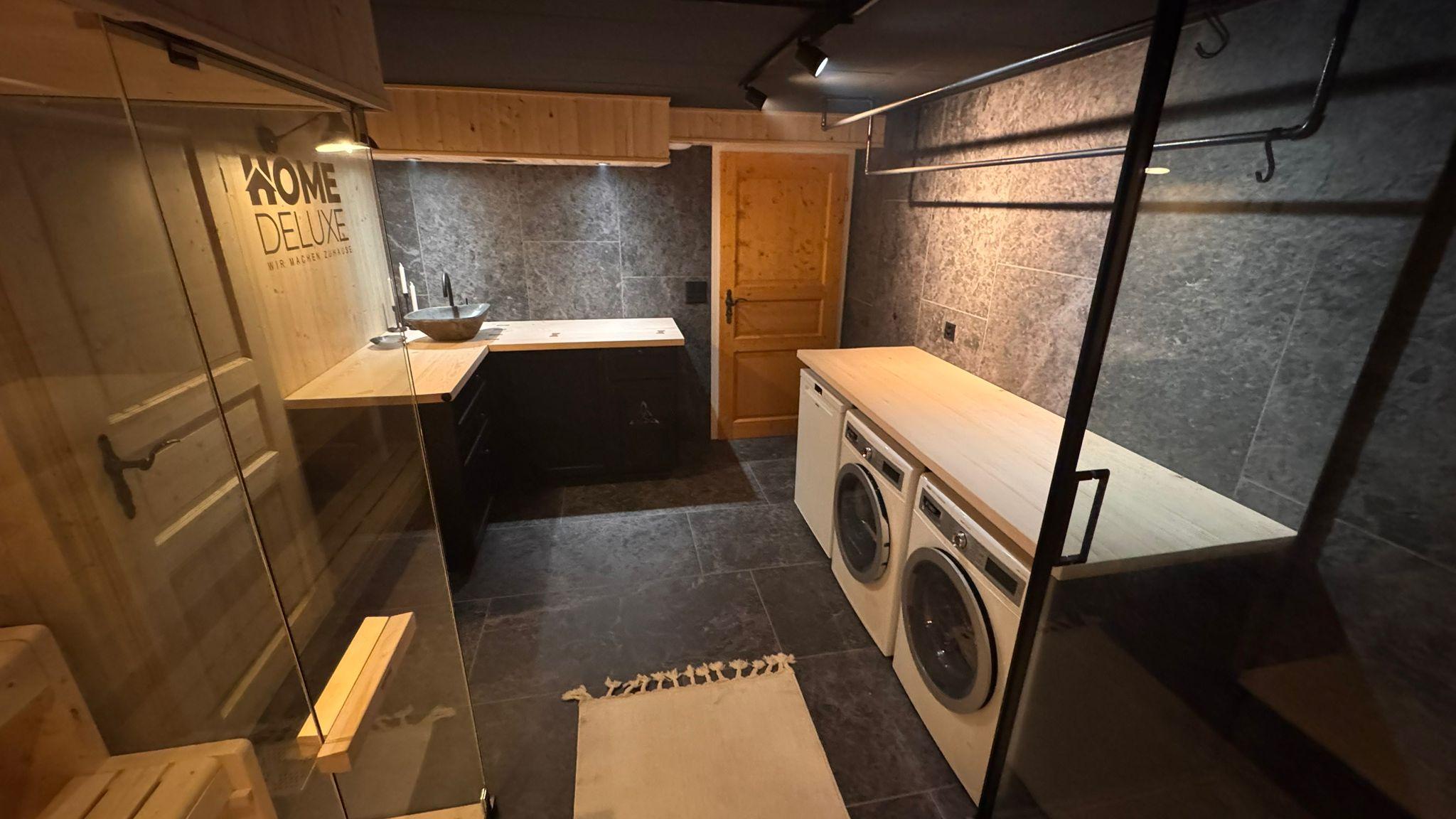 Meier Eduard Plattenbeläge AG, Hammerstrasse in Bülach