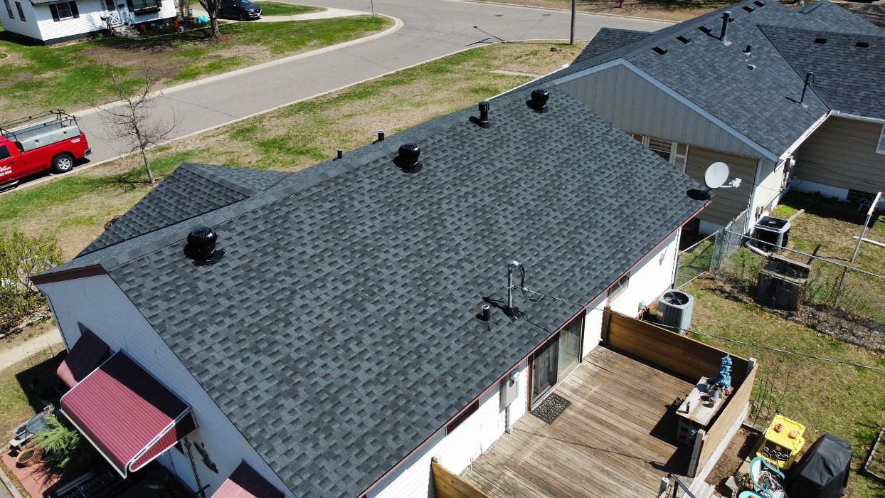 Sela Roofing & Remodeling Image