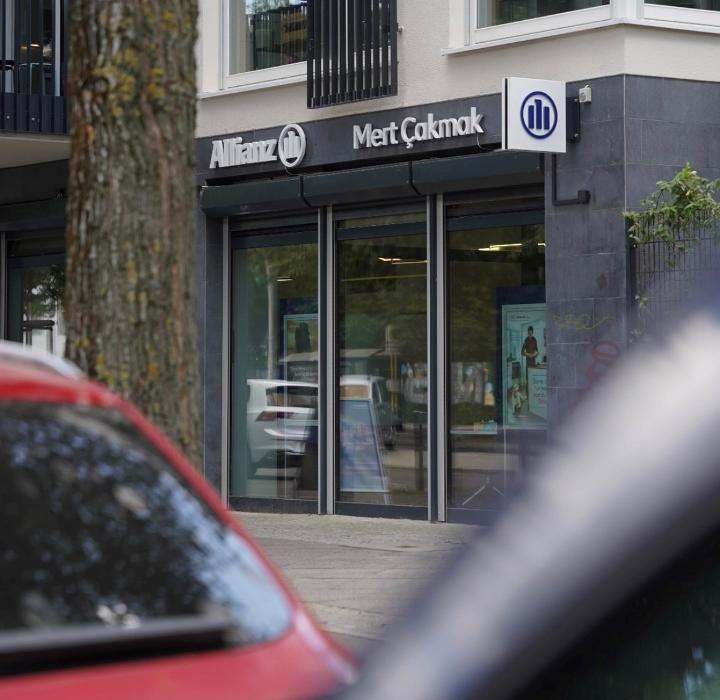 Allianz Generalvertretung Mert Cakmak, Columbiadamm in Berlin