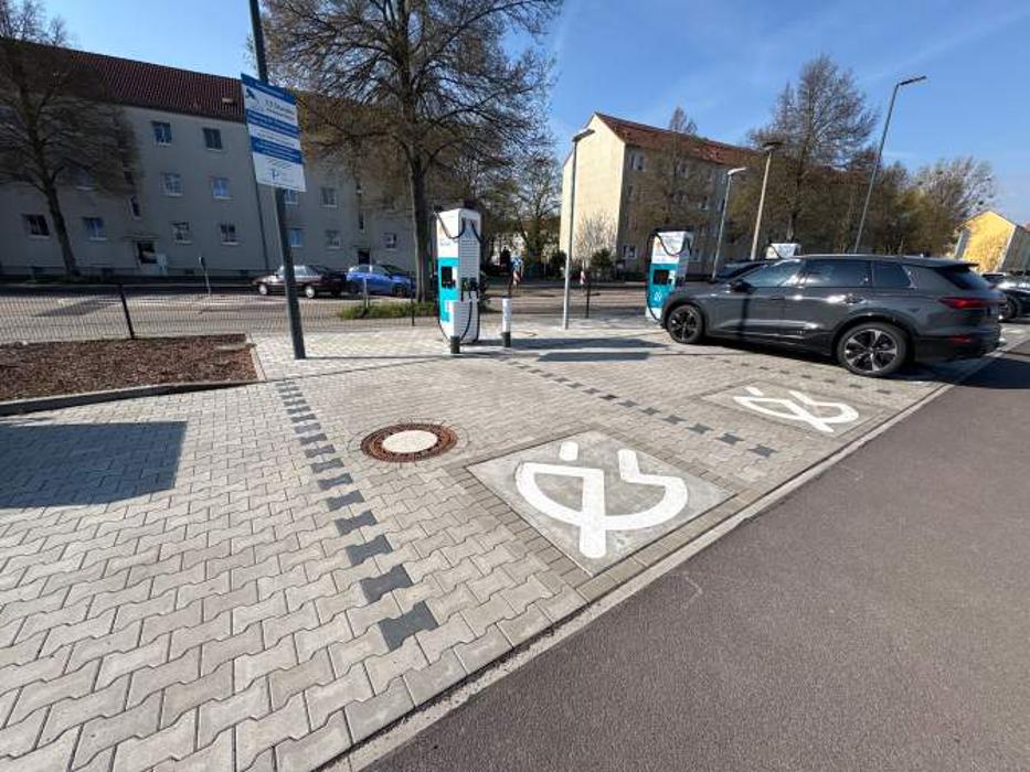 Shell Recharge Charging Station, Große Diesdorfer Straße in Magdeburg