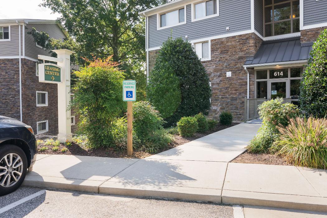 Oakland Hills Apartments
