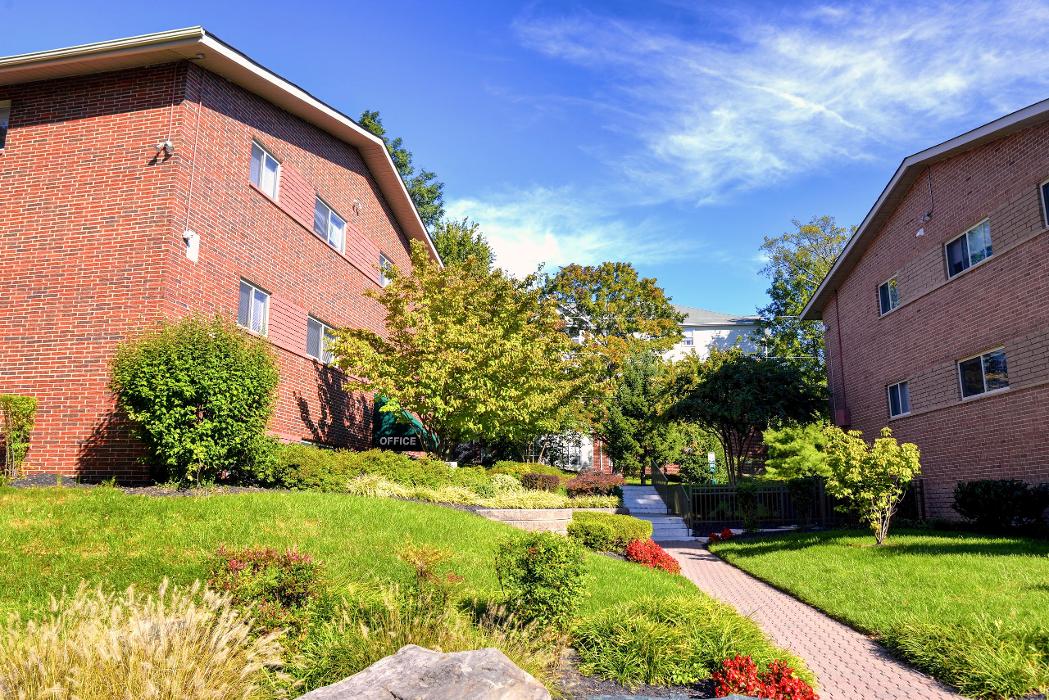 Walker Manor Apartments