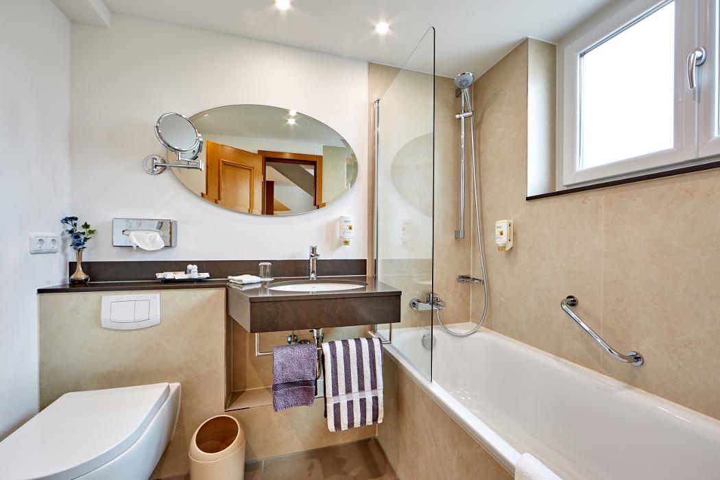 Zum Turm - Akzent Hotel - Carola Glas GmbH, Ettaler Straße in Oberammergau