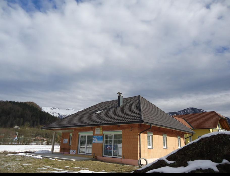 Dach Wieser, Bahnhofstraße in Spital am Pyhrn