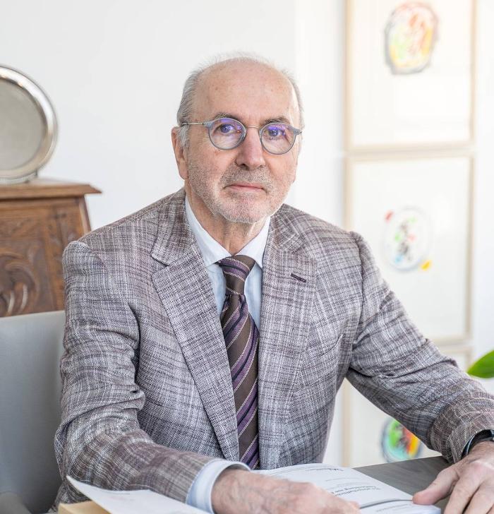 Dr. Dr. Hans-Christian Reichel MinRat a.D. Rechtsanwalt & Mediator