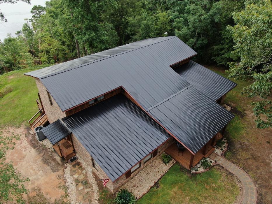 Large metal roof job at a home in East Texas