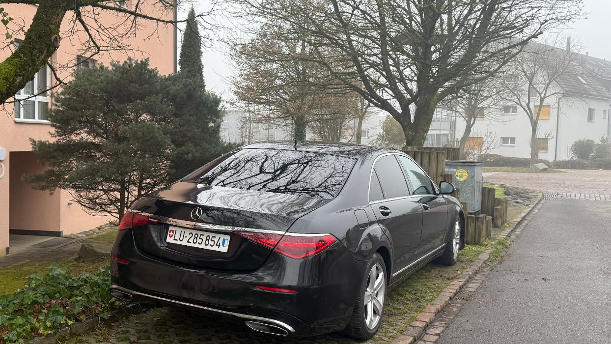 Center Taxi Swiss Limo Service, Härdlenstrasse in Kloten