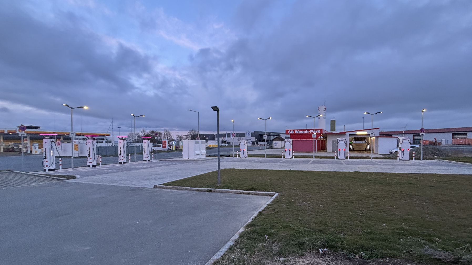 IONITY Charging Station, Sieggrubenstraße in Berg