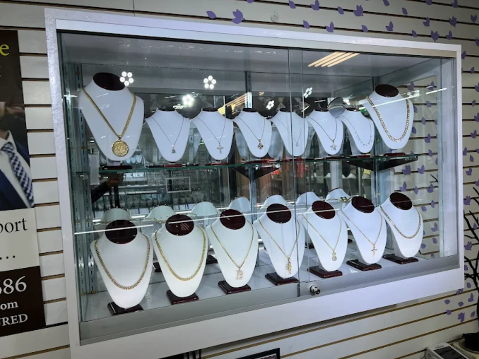 Hailey & Logan Jewelers- We Buy Gold Image
