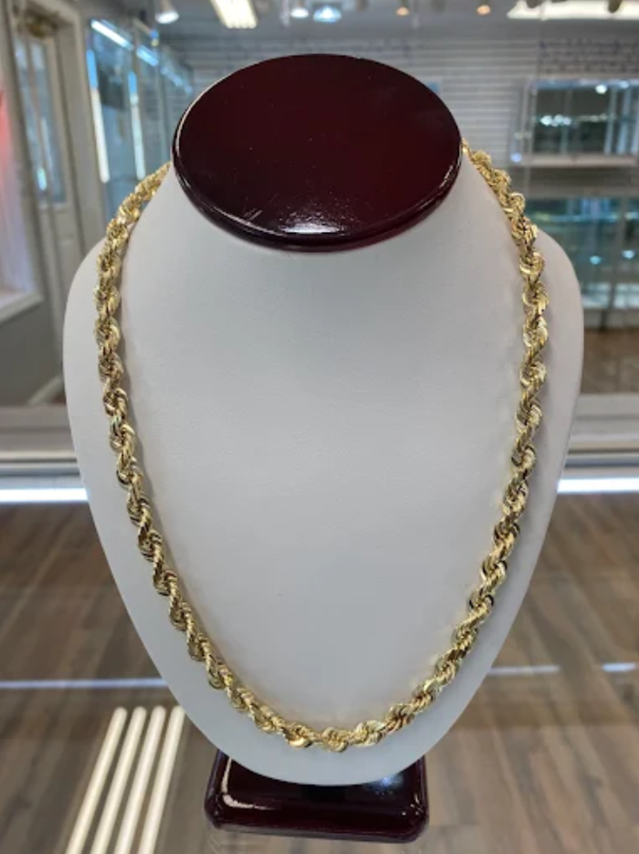 Hailey & Logan Jewelers- We Buy Gold Image