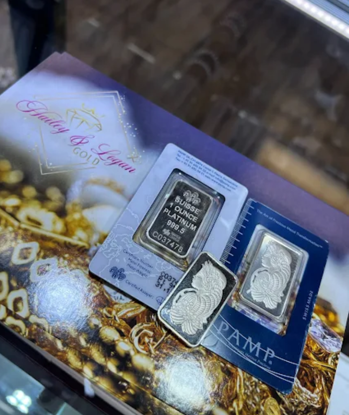 Hailey & Logan Jewelers- We Buy Gold Image