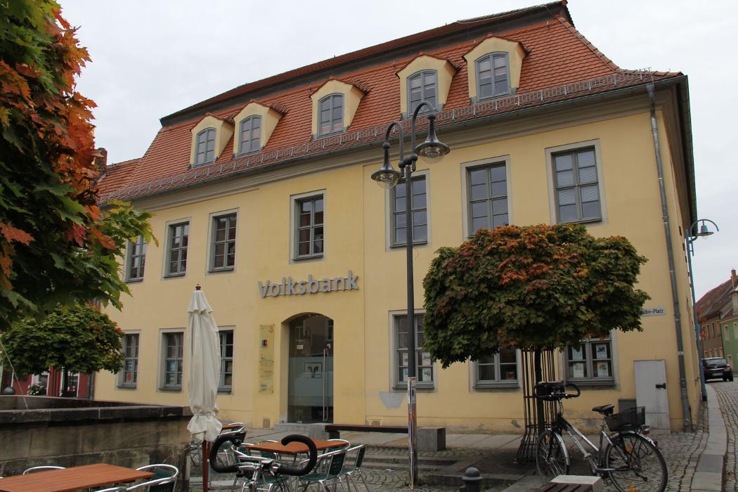 Volksbank Dresden-Bautzen eG - Pulsnitz, Julius-Kühn-Platz in Pulsnitz