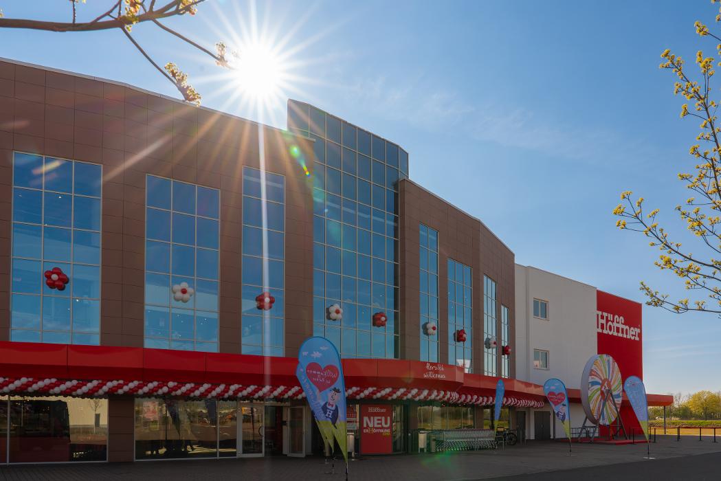 Höffner Halle Peißen, Rudolf-Walther-Straße in Landsberg