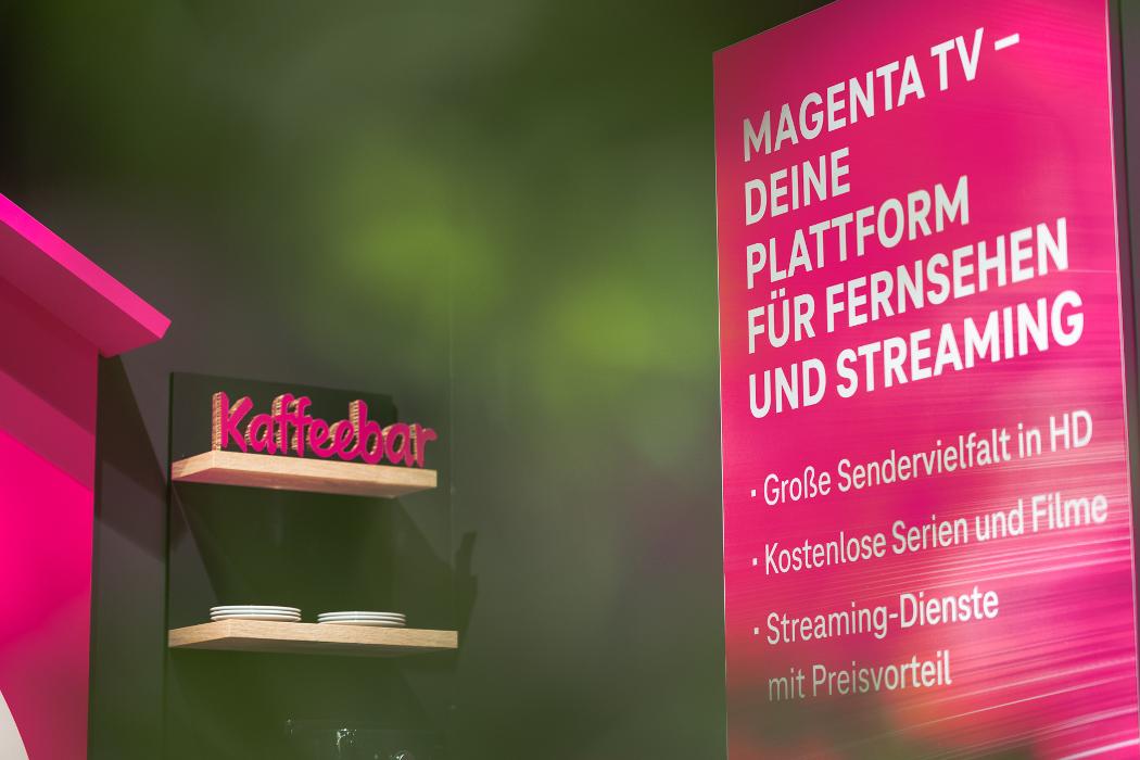 Telekom Partner Monheim, Ingeborg-Friebe-Platz in Monheim am Rhein